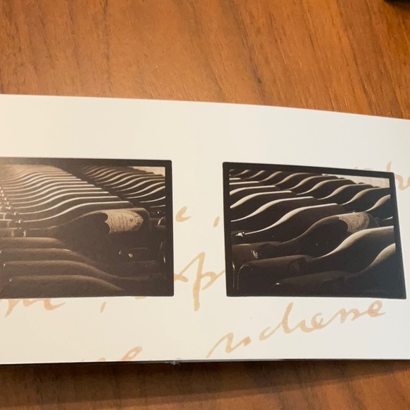 empty 1998 Dom Perignon bottle & box - Picture 11 of 14